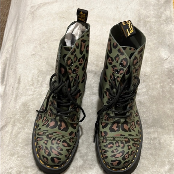 Dr. Martens | Shoes | Dr Martens Womens Distorted Leopard Sinclair ...
